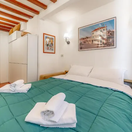 La Galleria - Piazza Di Spagna *